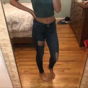 holister ripped skinny jeans
